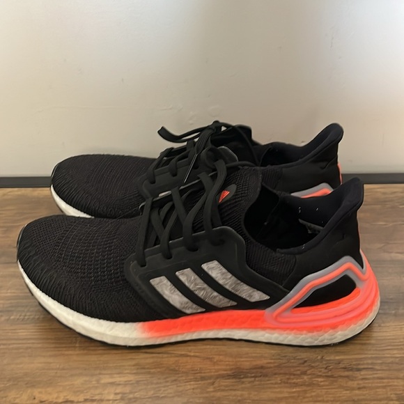 Adidas Primeblue Running shoes size 8 - Picture 3 of 6